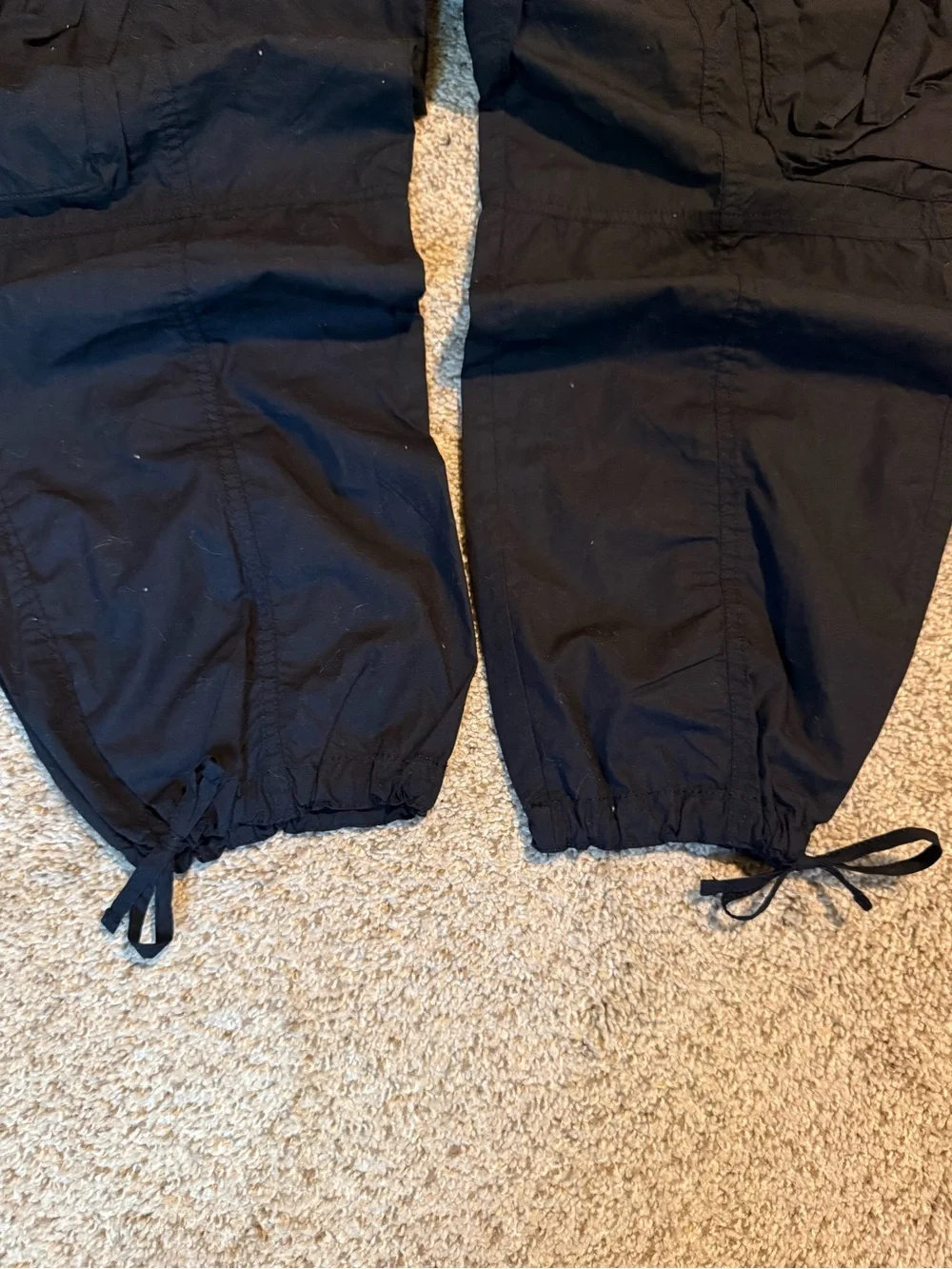 Abercrombie & Fitch Black Drawstring Cargo Pants, size S, NWT